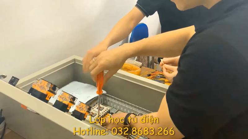 đào tạo PLC Bắc Ninh cho kỹ thuật viên